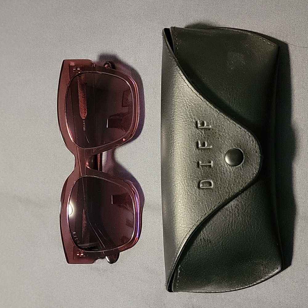 DIFF Bella II Sunglasses